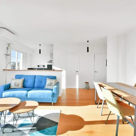 Le Marine Vue Avec Joli Terrasse, Un Reve Pour Les Couples